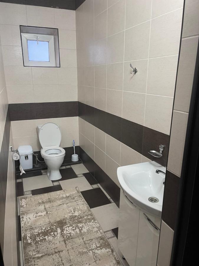 Роща 7 Hotell Bisjkek Eksteriør bilde